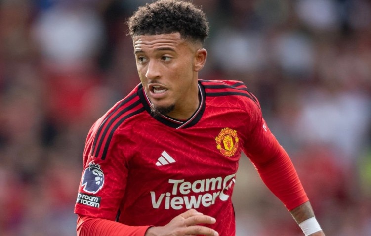 Sancho 'lam kho' MU den phut cuoi cung hinh anh