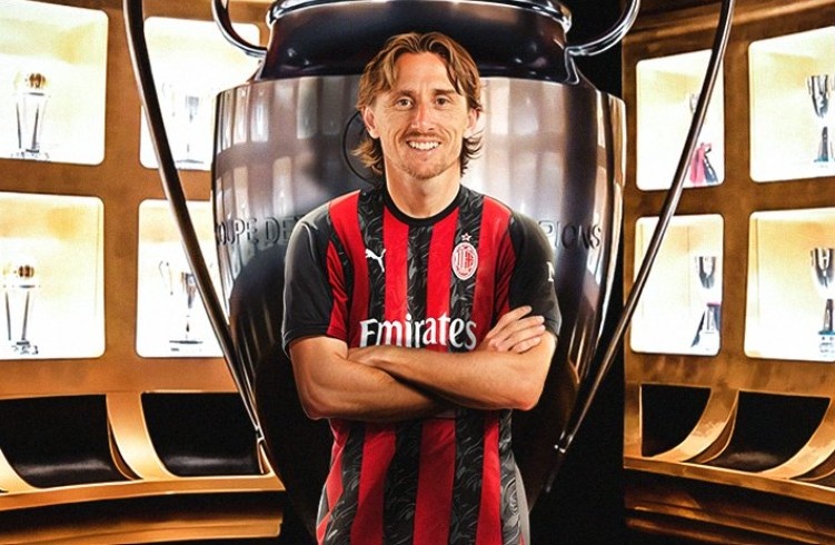 7 vu chuyen nhuong vua hoan tat hinh anh