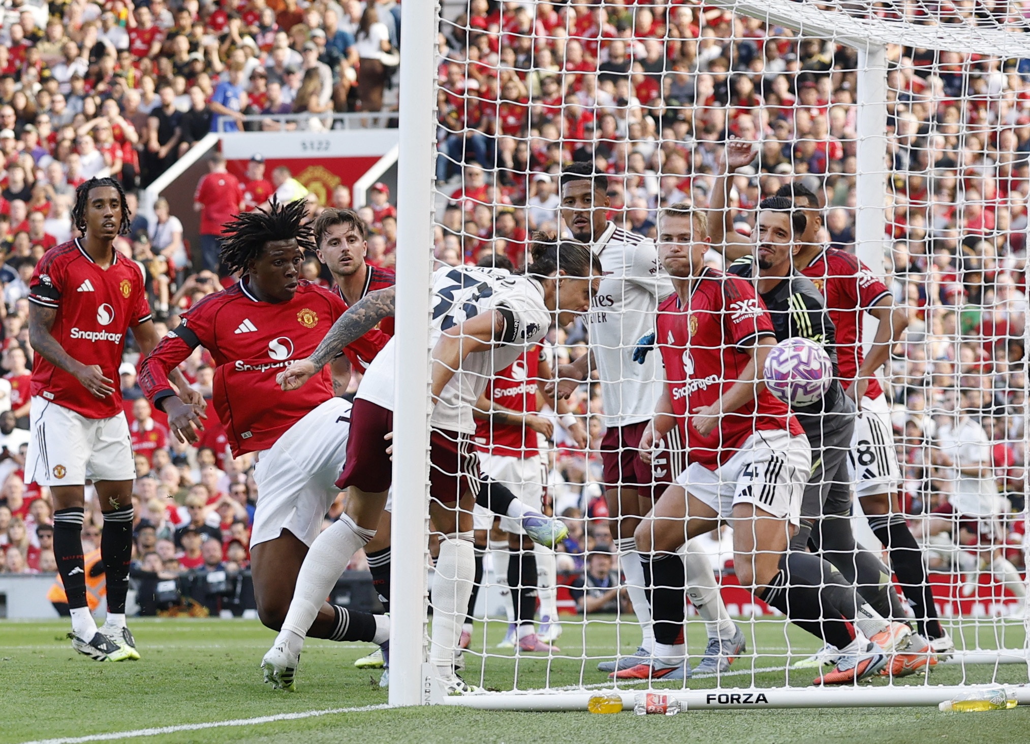 MU dau Arsenal anh 1