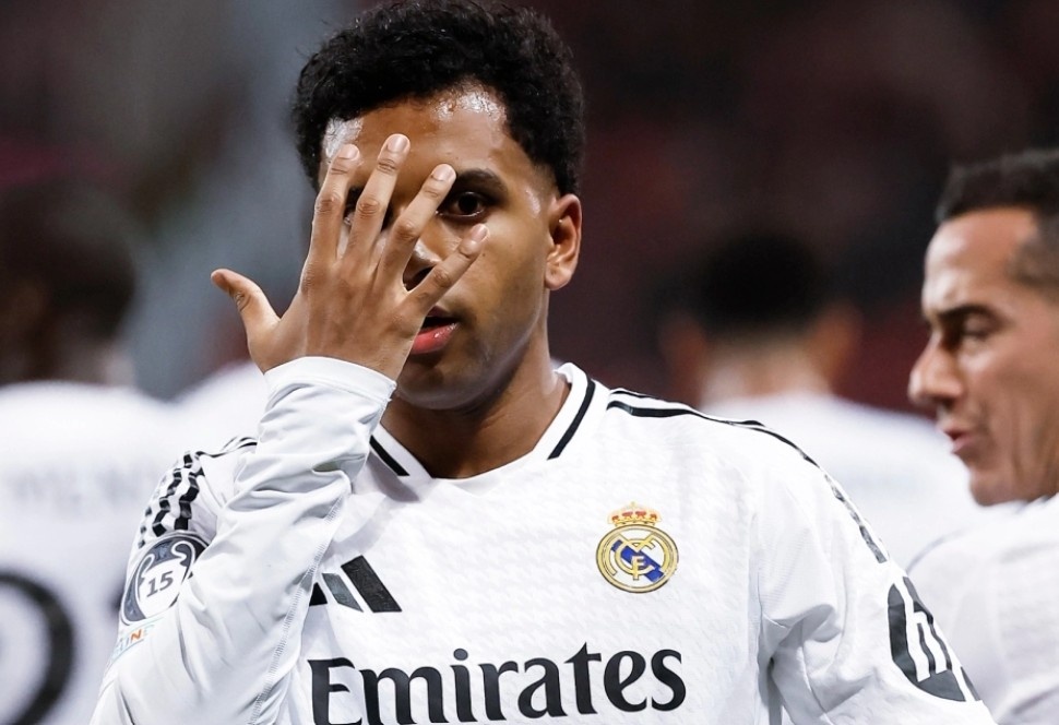 Real Madrid dap tra PSG hinh anh