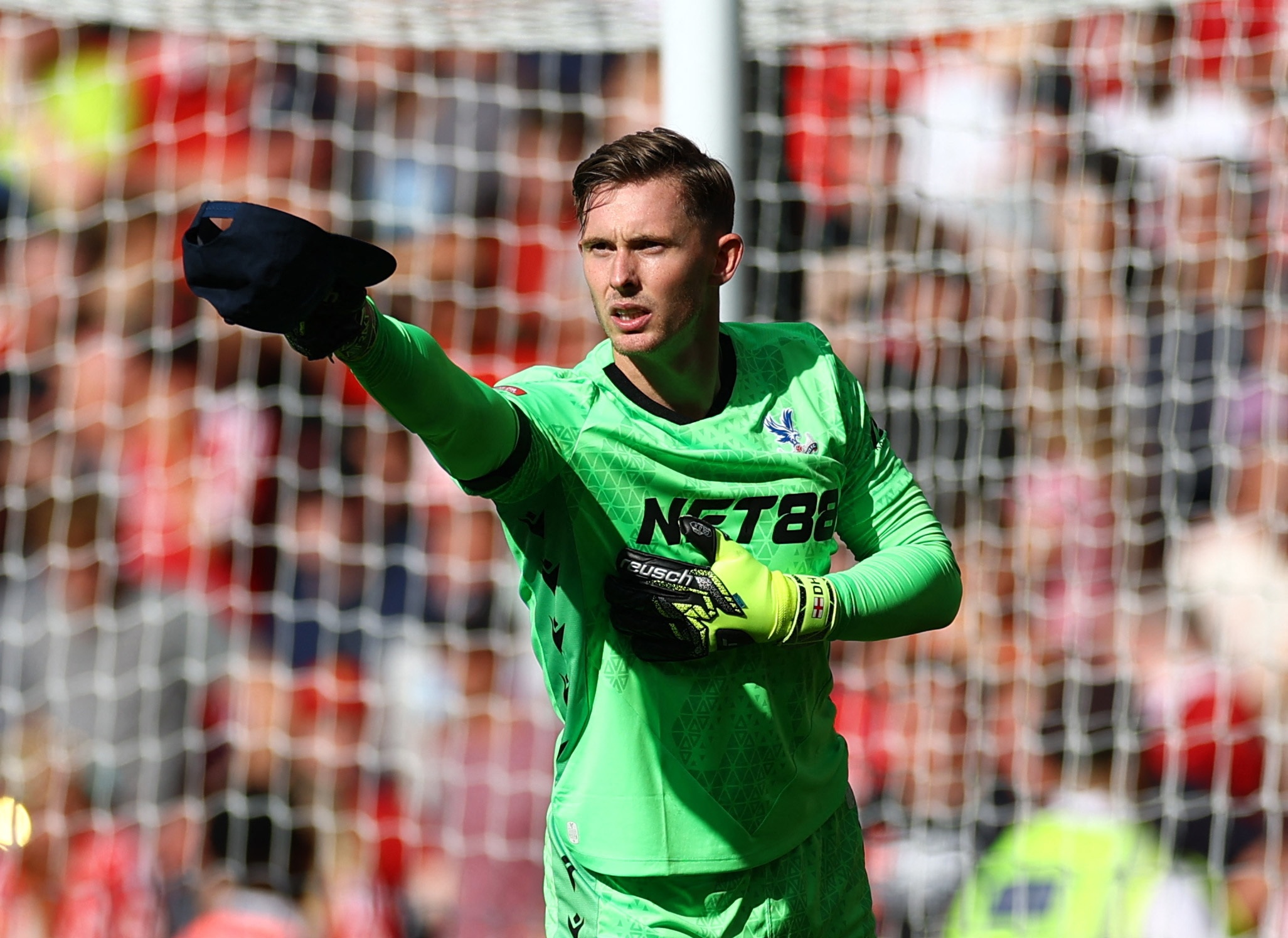 Henderson là ngôi sao của trận tranh Siêu cúp.
