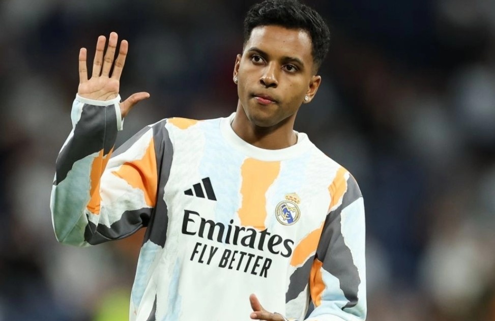 Ben do bat ngo danh cho Rodrygo hinh anh