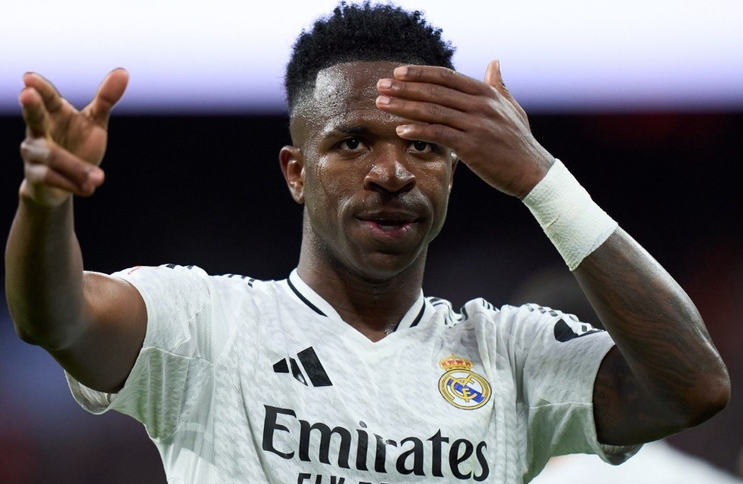 Vinicius dam phan voi Man City hinh anh