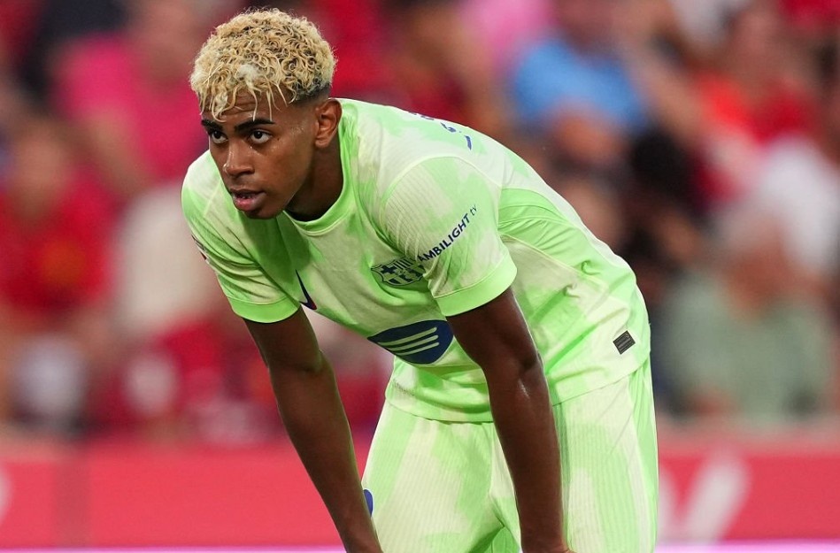 Quyet dinh gay phan no trong tran thang cua Barcelona hinh anh