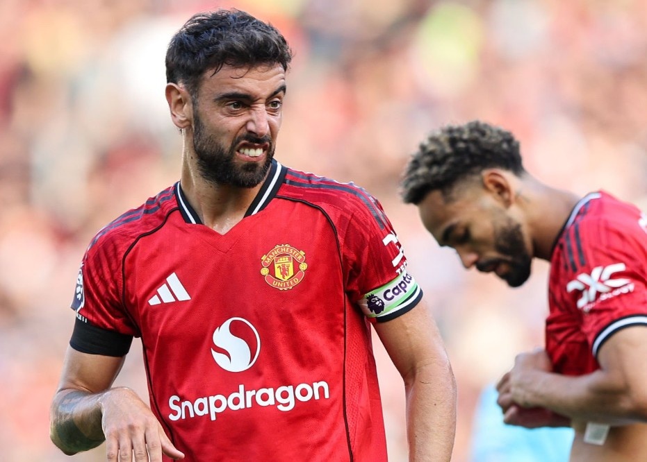 Doi hinh hay nhat Premier League gay tranh cai hinh anh