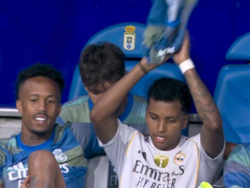 Real dau Oviedo anh 1