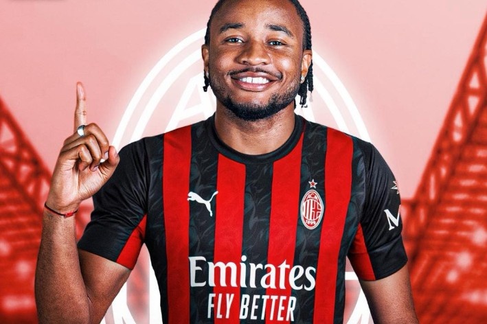 7 vu chuyen nhuong vua hoan tat hinh anh