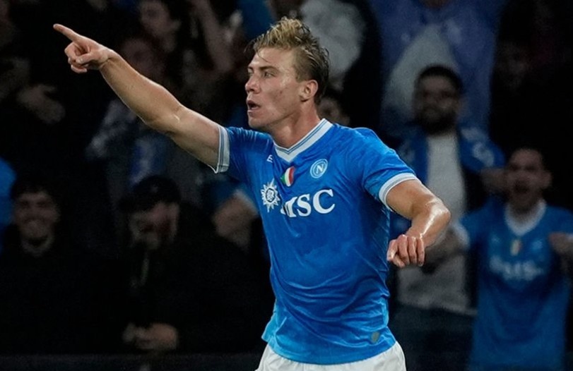 Hojlund ruc sang o Champions League hinh anh