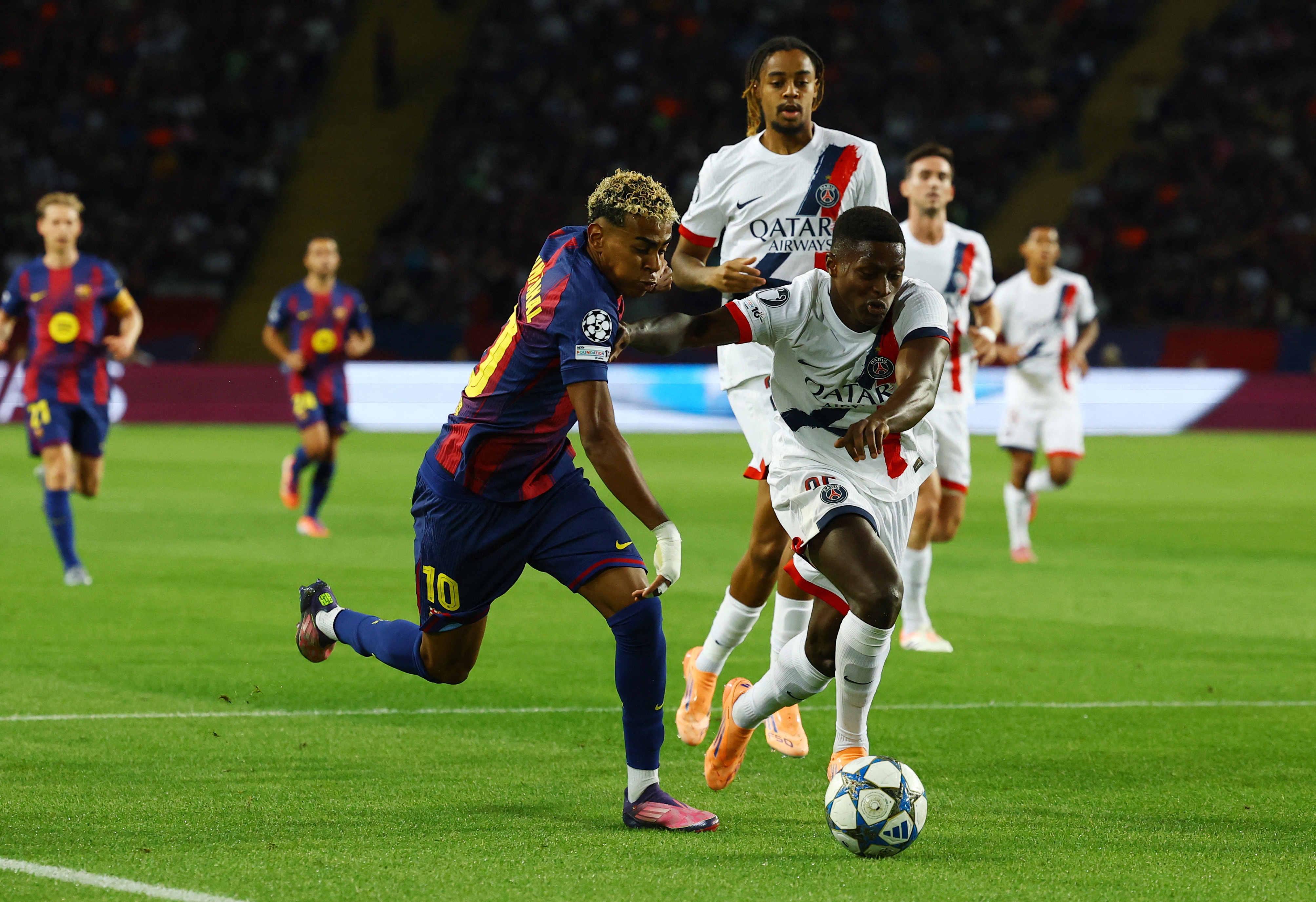 Barcelona dau PSG anh 4