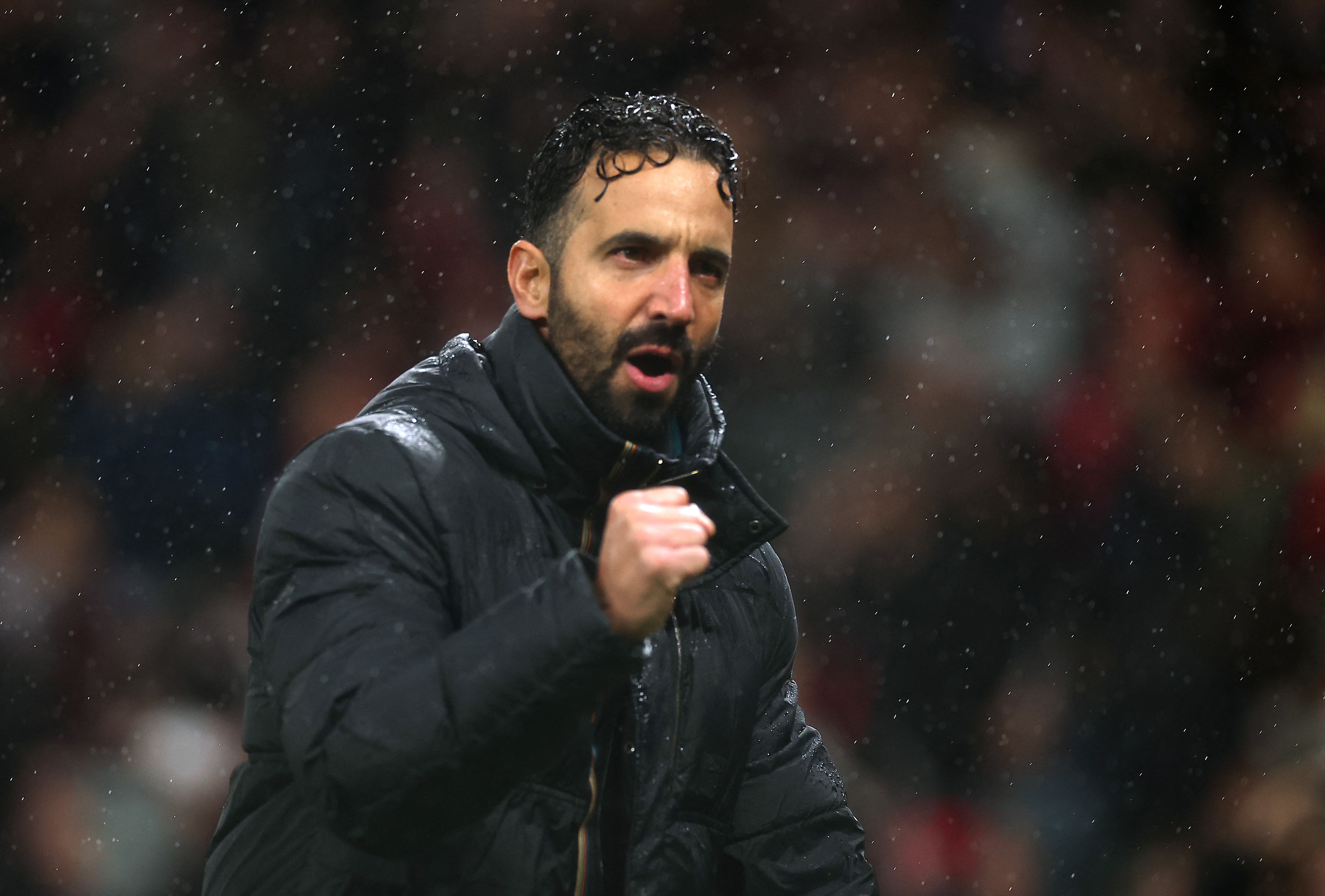 Thay doi lon cua Amorim hinh anh