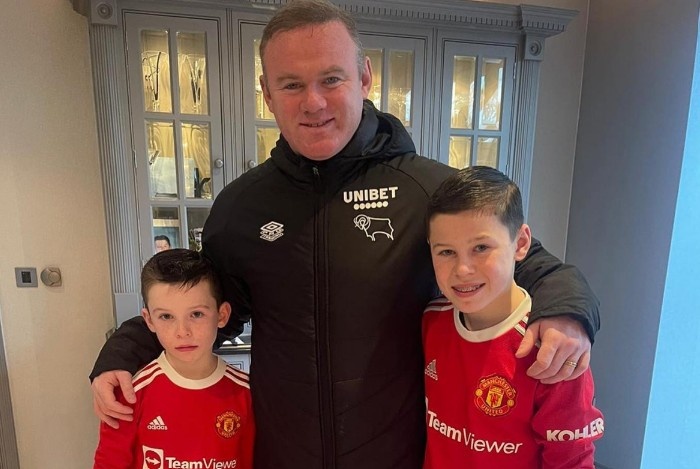 Rooney dau don hinh anh