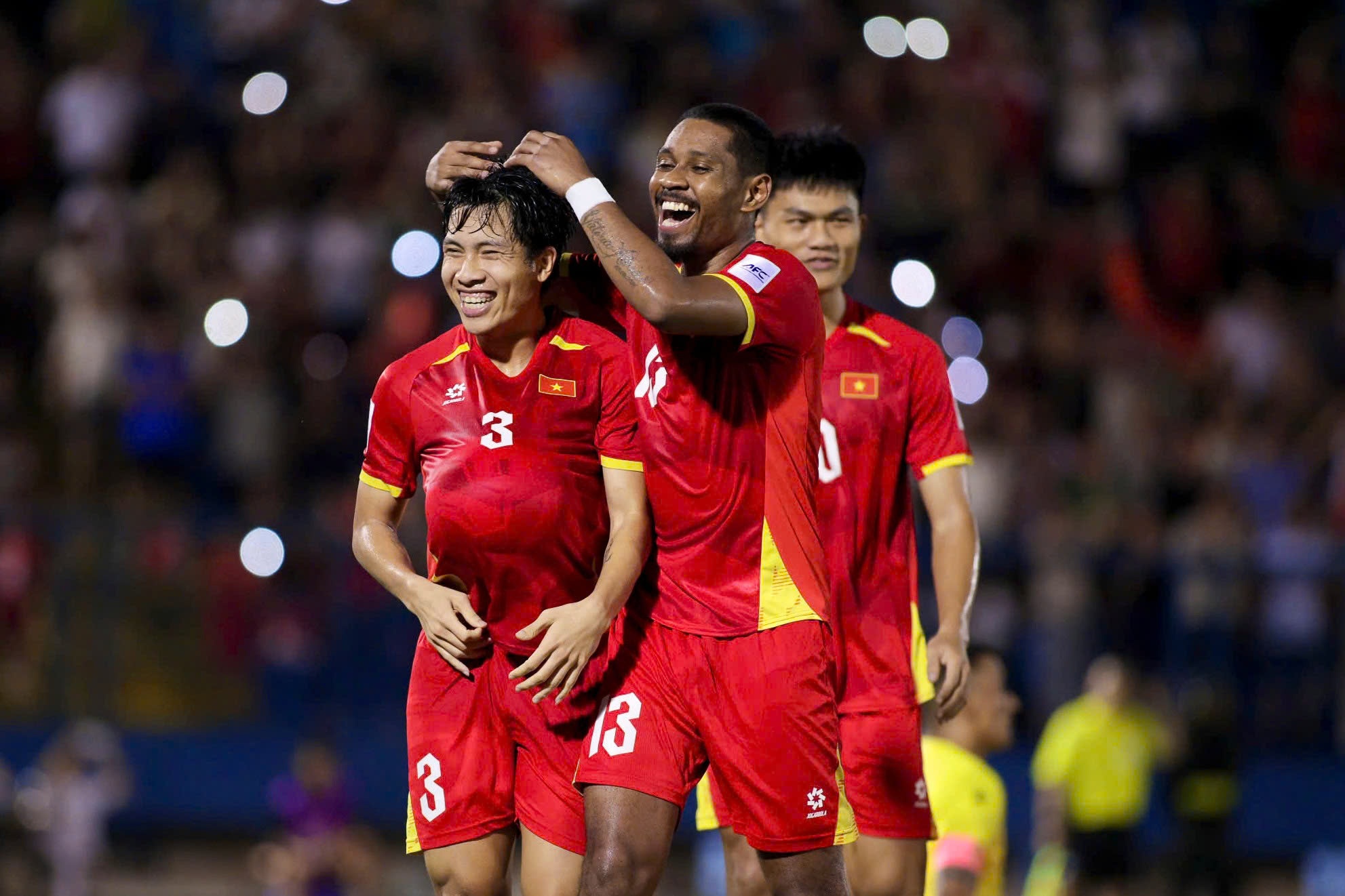 Tuyen Viet Nam thang Nepal 3-1 hinh anh