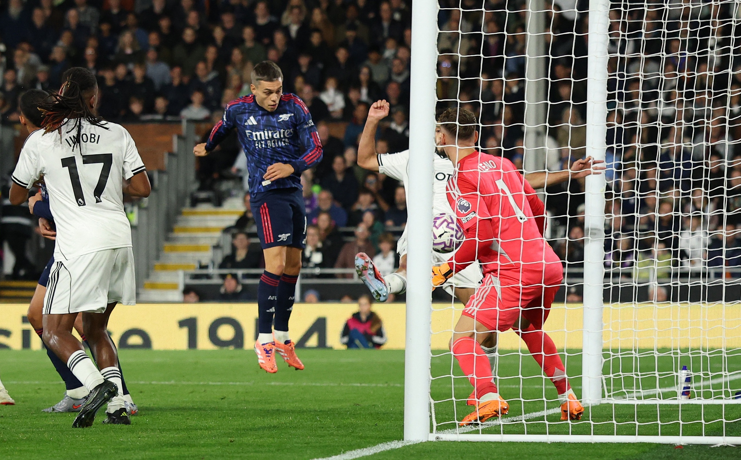 Arsenal dau Fulham anh 1