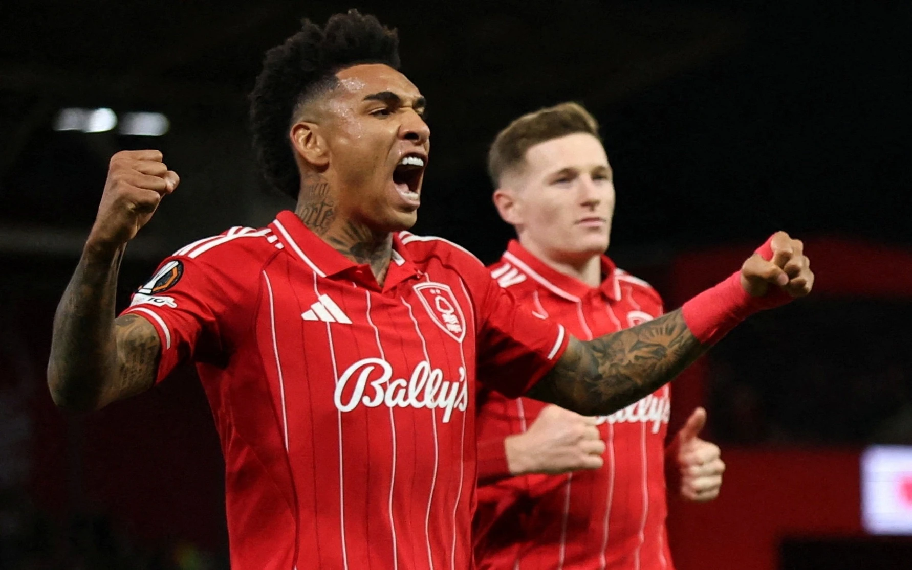 Nottingham lot xac sau khi sa thai Postecoglou hinh anh