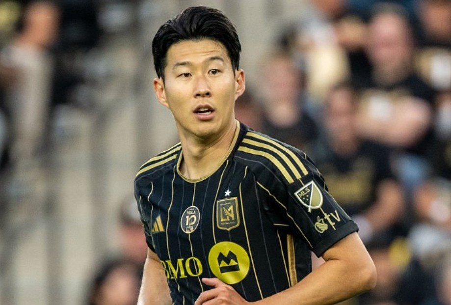 Barca tinh tao thuong vu lich su voi Son Heung-min hinh anh