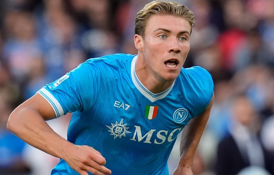 Hojlund cung dong doi thang hoa hinh anh