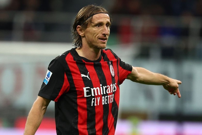 Nga mu truoc Modric hinh anh