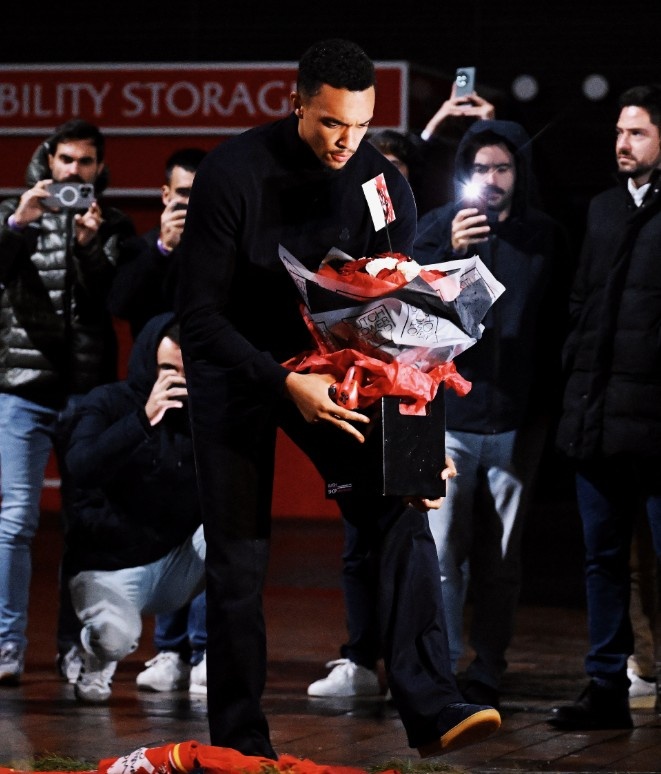 Liverpool dau Real anh 1