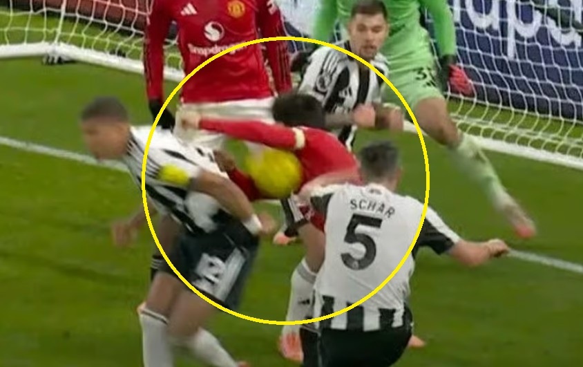 Quyet dinh gay phan no trong ngay MU gianh 3 diem hinh anh