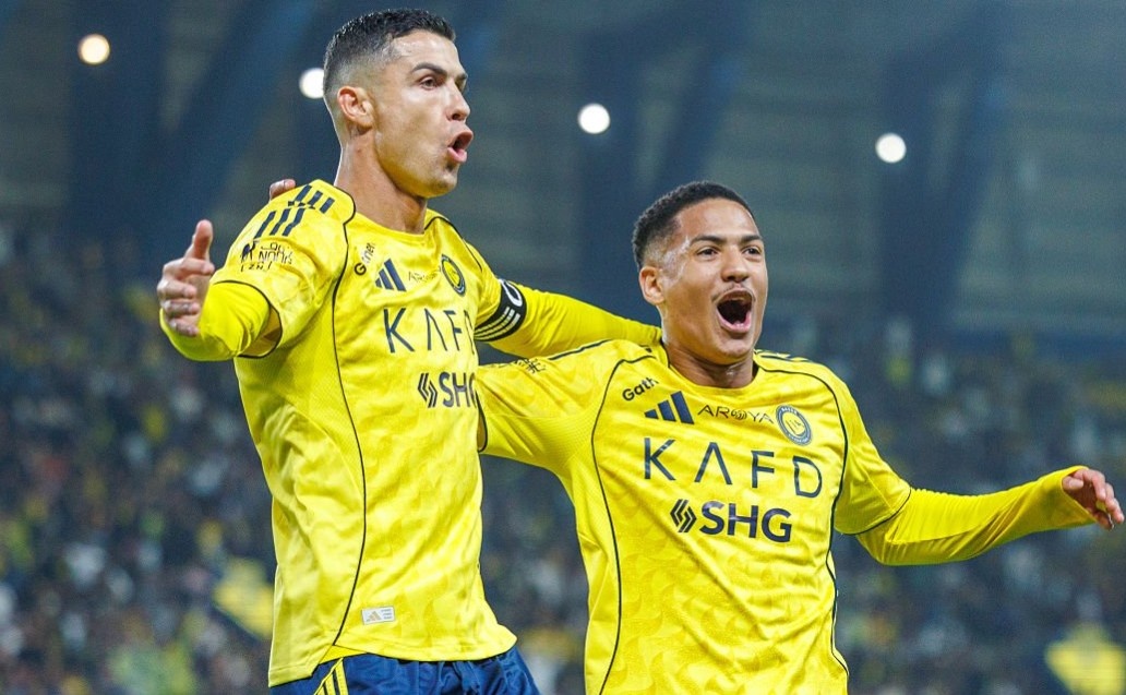 Ronaldo ruc sang hinh anh