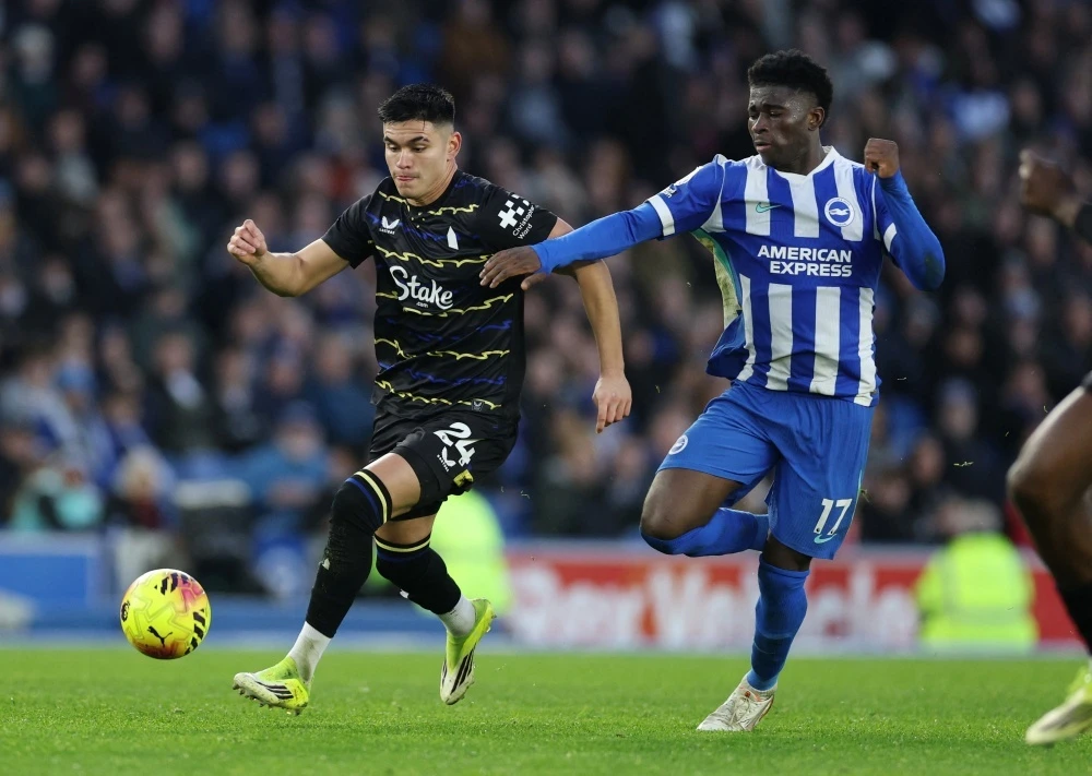 Baleba tut lai sau anh den 120 trieu bang hinh anh