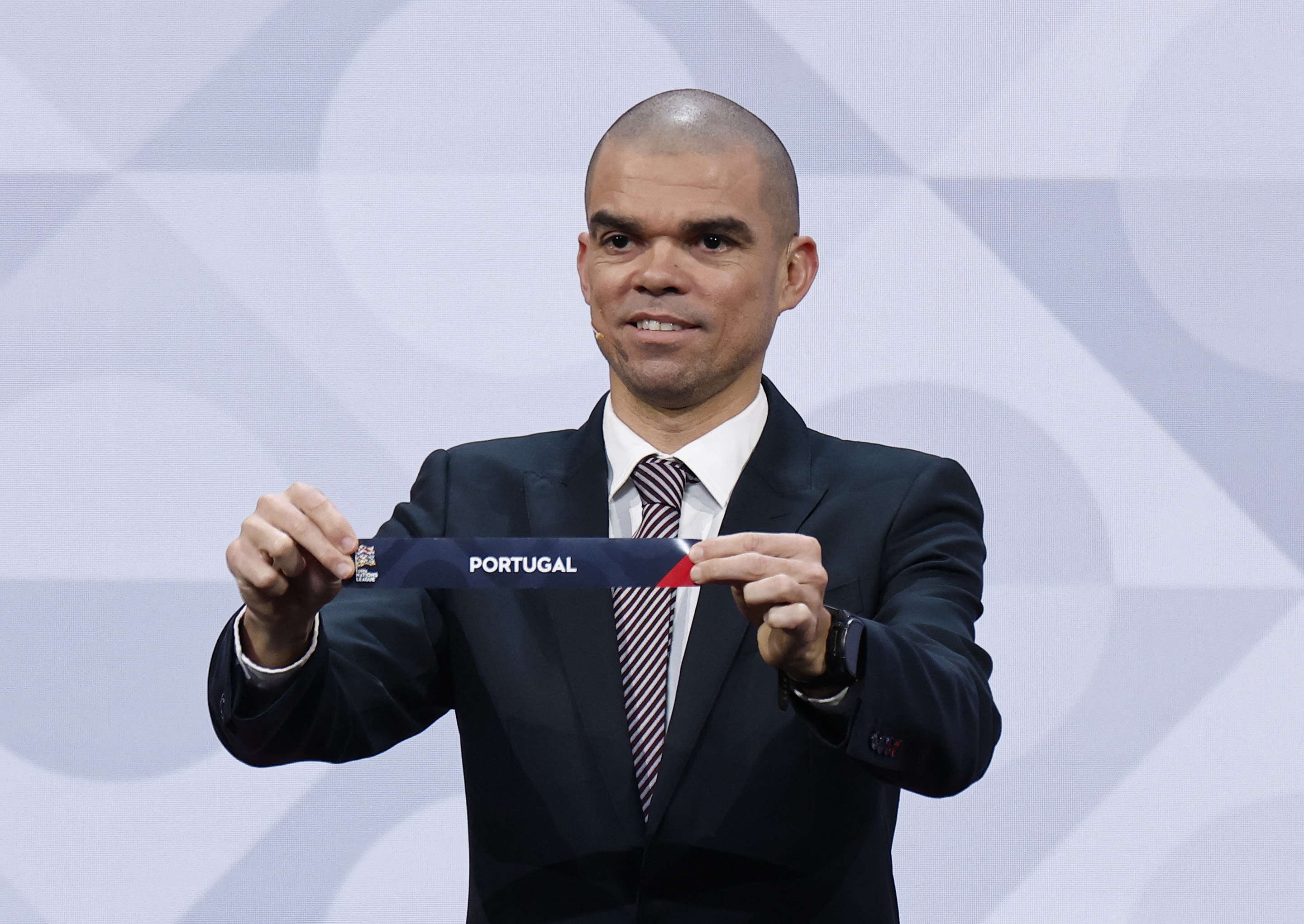 Dan Mach chung bang voi Bo Dao Nha, Na Uy o Nations League hinh anh