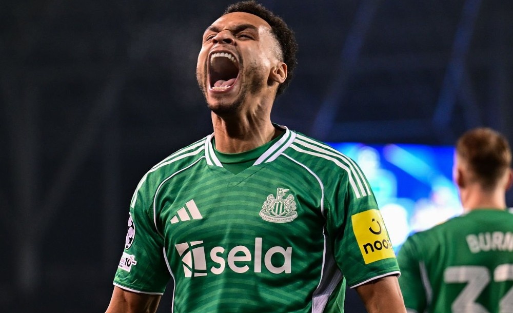 Newcastle lam nen lich su o Champions League hinh anh