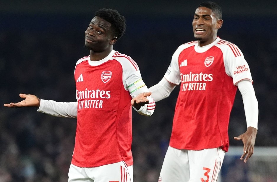 Arsenal sang cua vo dich Premier League hinh anh