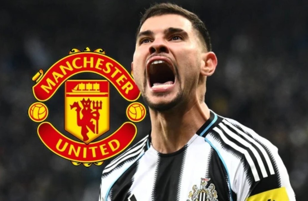 Doi hinh trong mo cua MU voi 4 tan binh hinh anh