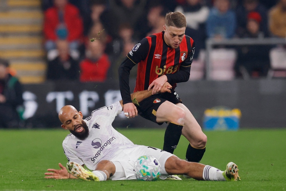 MU nhan tin xau tu Mbeumo va Sesko hinh anh