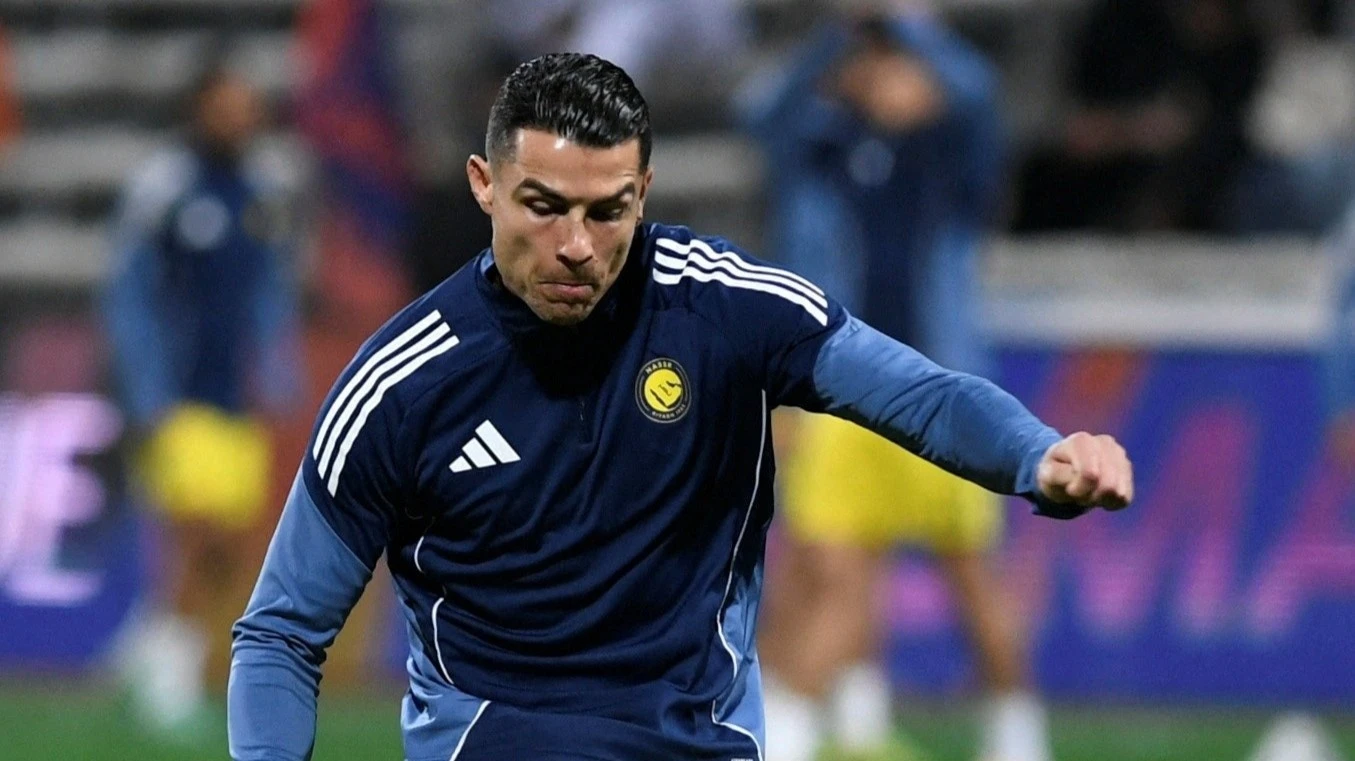 Nguoi ham mo noi gian khi Ronaldo khong ra san hinh anh