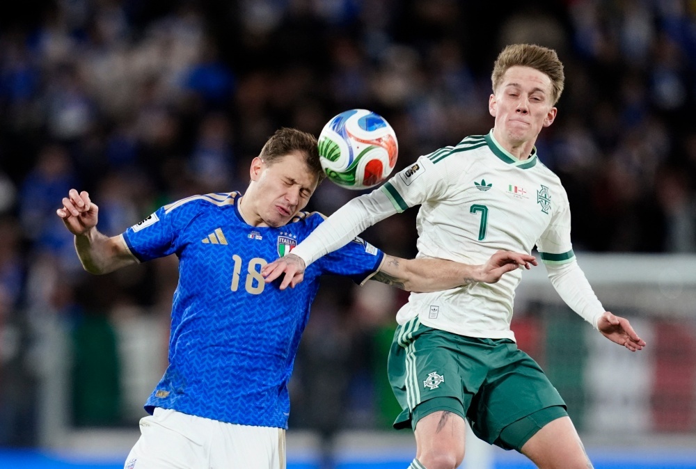 Italy thap hon Bosnia, nhung khong lep ve hinh anh