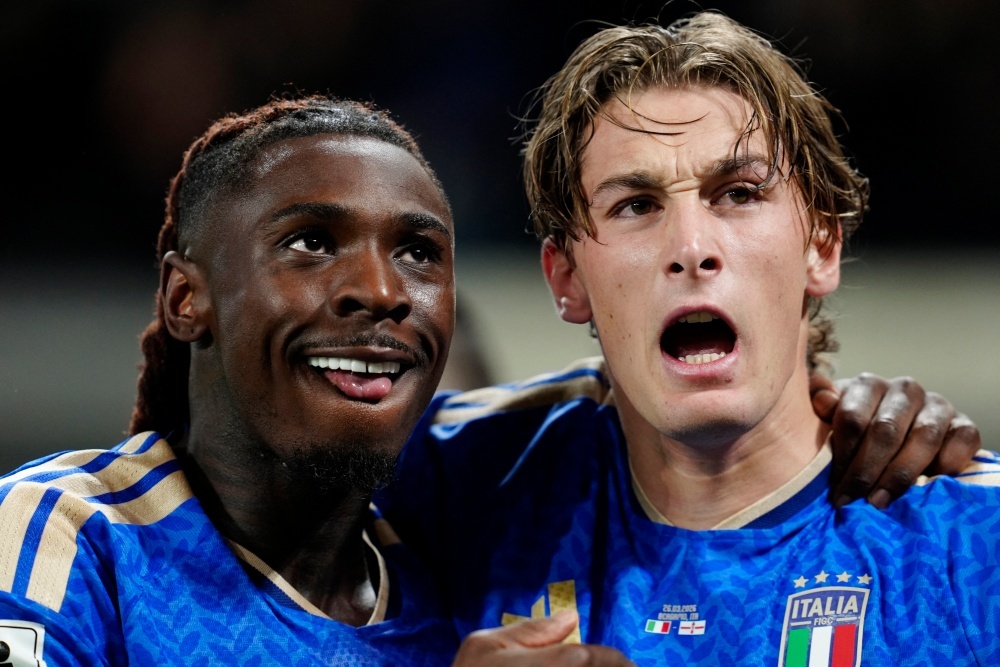 Italy thua van tang hang FIFA, nghich ly gay tranh cai hinh anh
