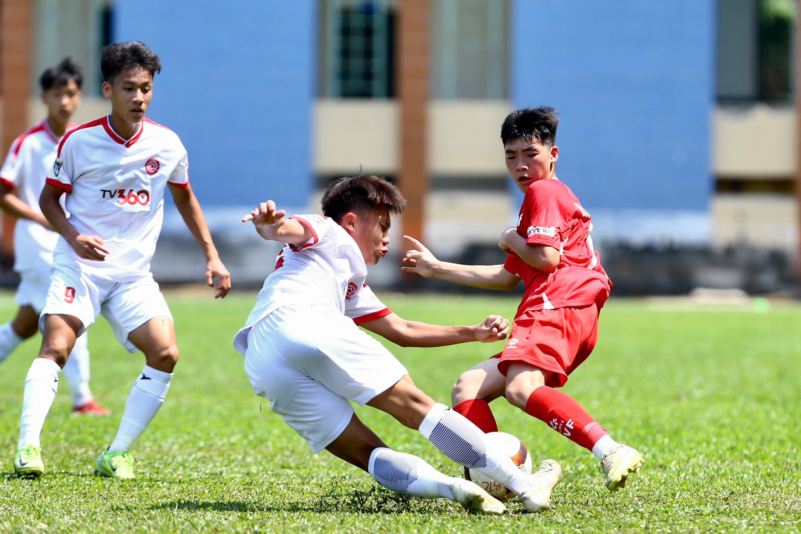 Ha Noi I thang dam 8-1 ngay ra quan U15 Quoc gia 2026 hinh anh