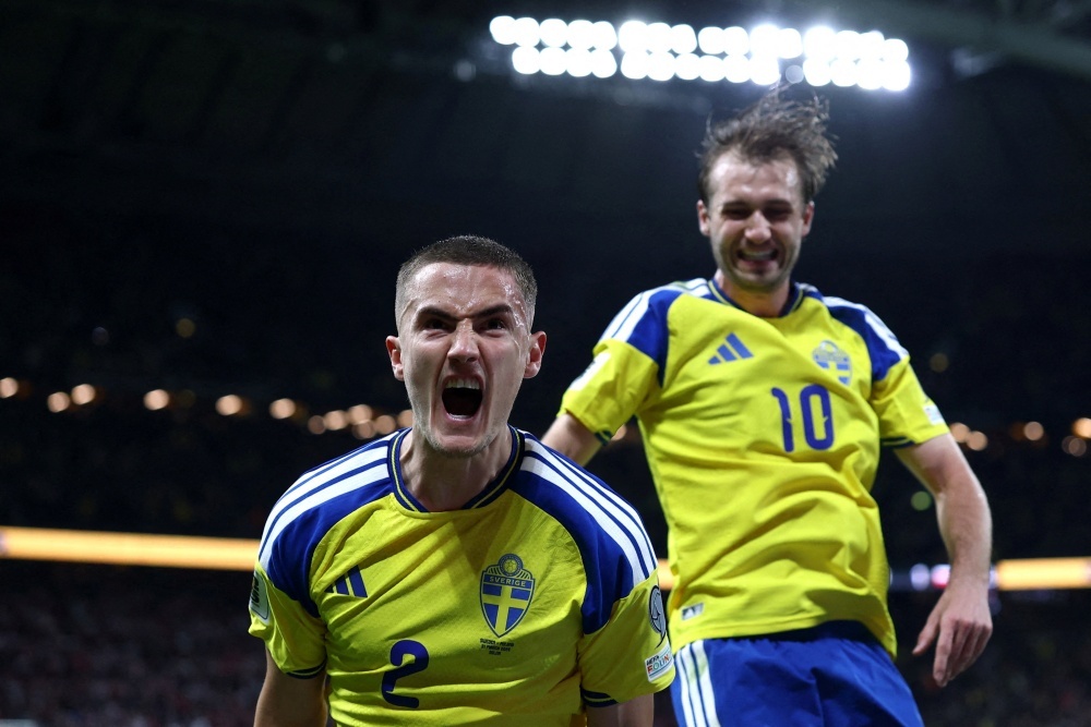 Dung cuoi bang van co ve World Cup, vong loai con y nghia? hinh anh