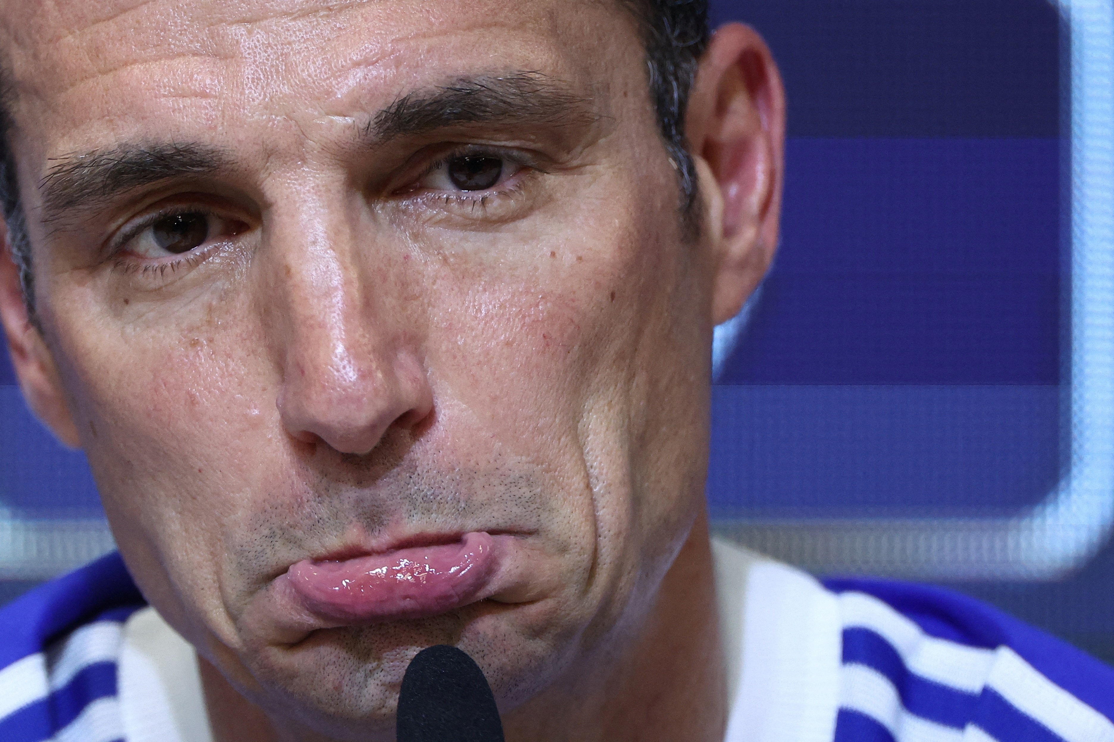 Scaloni tiec nuoi khi Italy lo World Cup: 'Argentina cung dau long' hinh anh