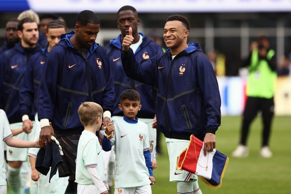 Mbappe ganh tuyen Phap huong den World Cup hinh anh