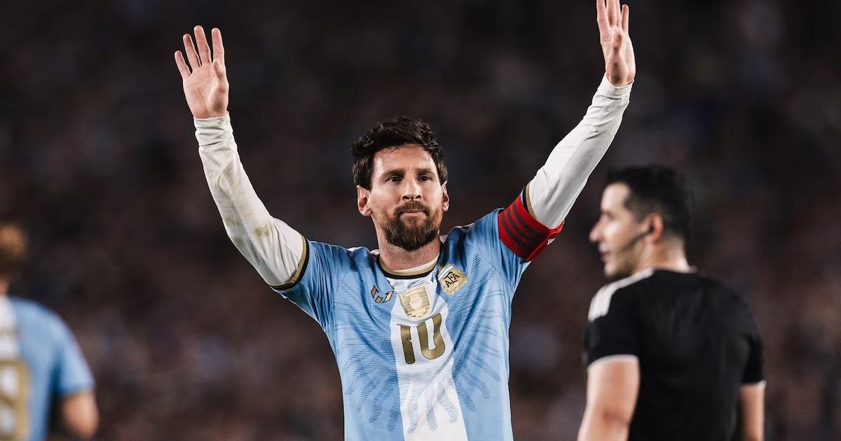 Không cần tìm người thay Messi