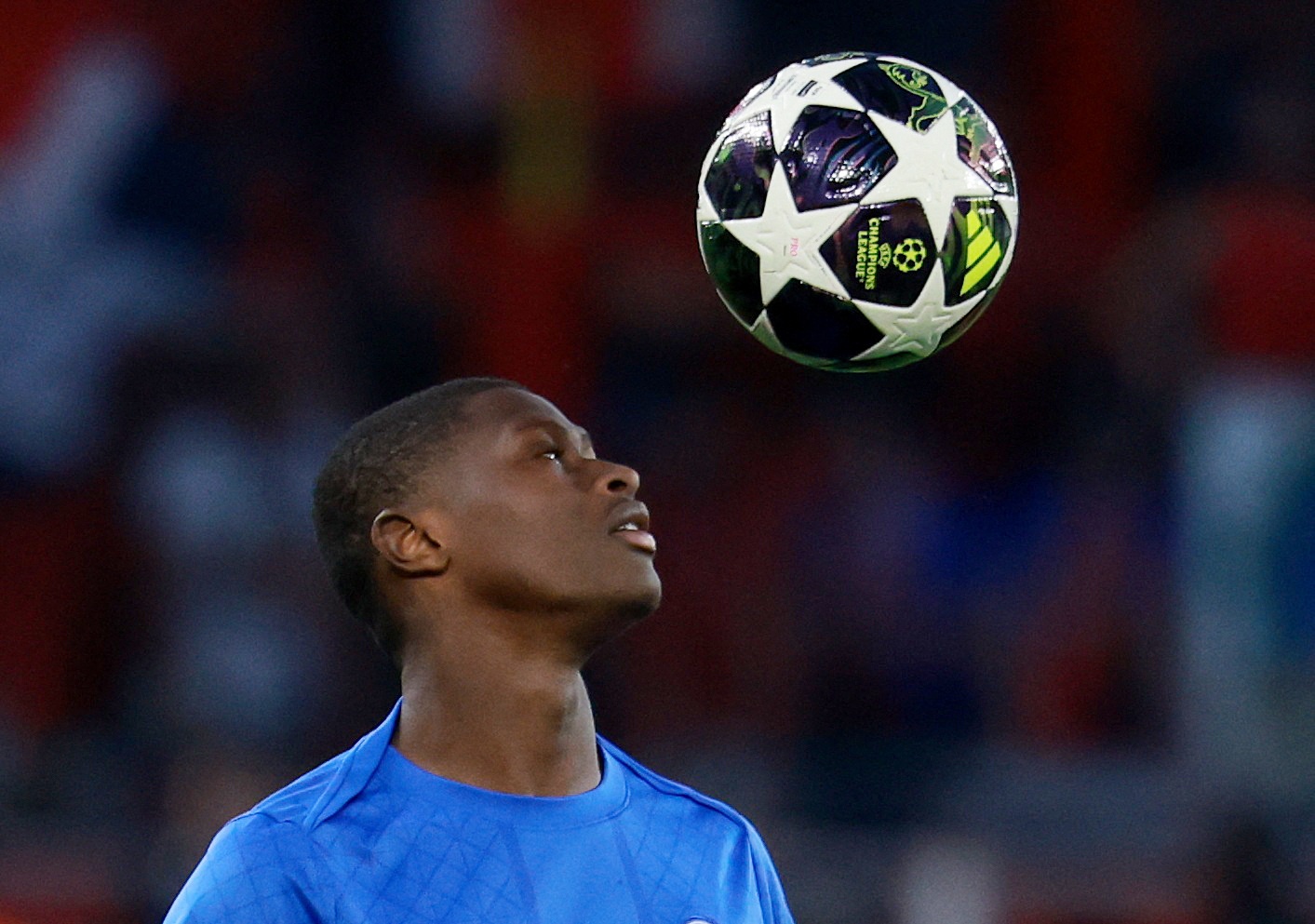 Nuno Mendes chiu cu soc truoc gio dau Liverpool? hinh anh