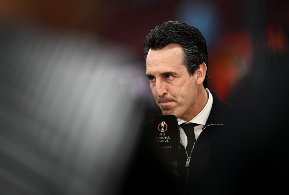 Aston Villa tro lai vi the chau Au hinh anh