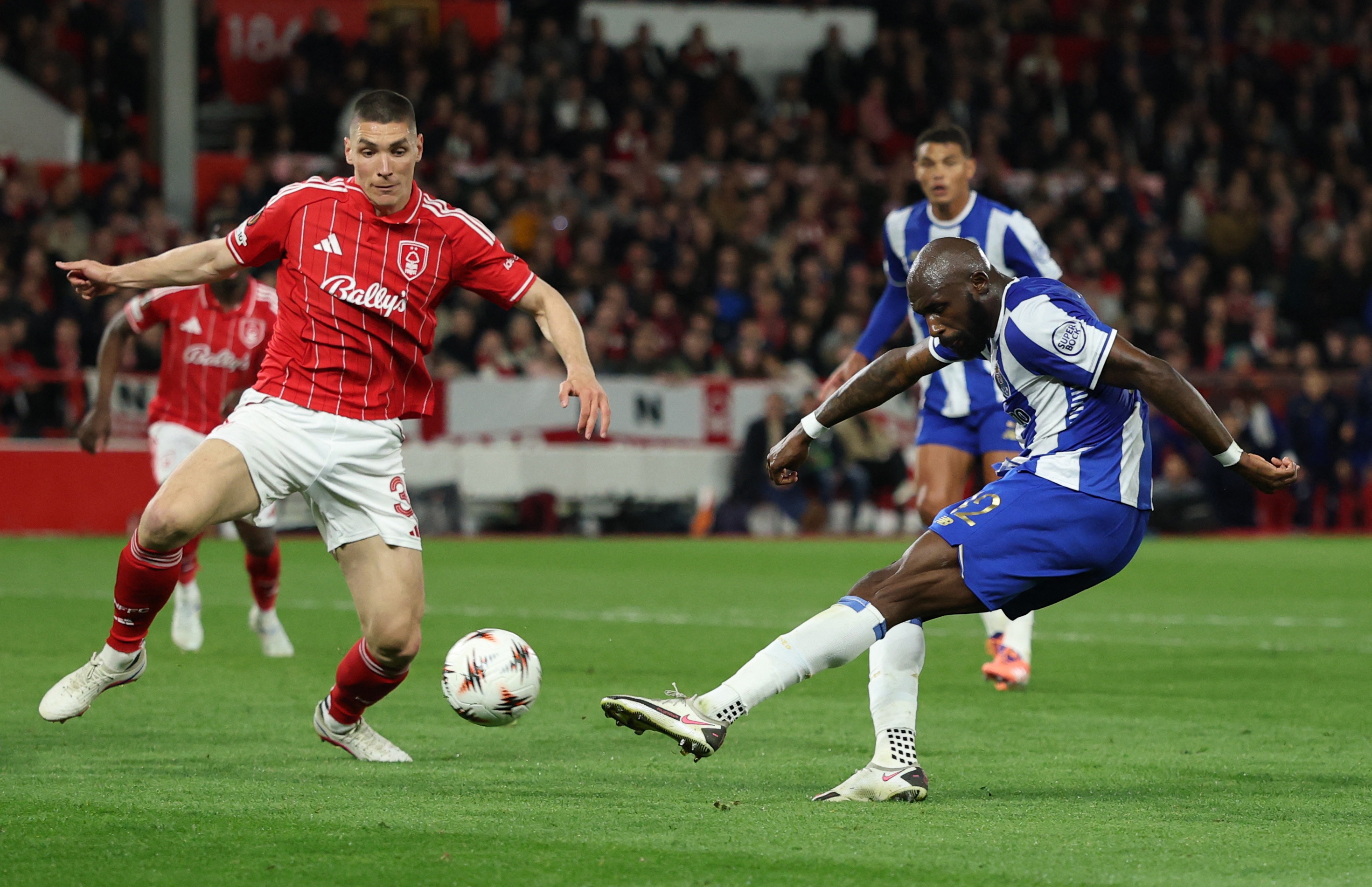 Nottingham Forest anh 2