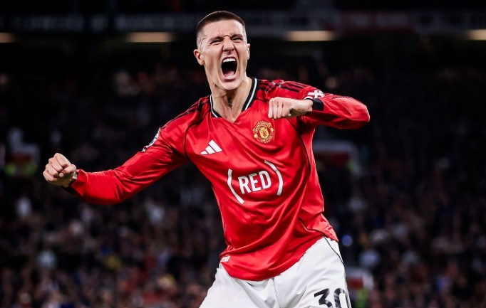 MU 2-0 Brentford: Casemiro, Sesko toa sang hinh anh