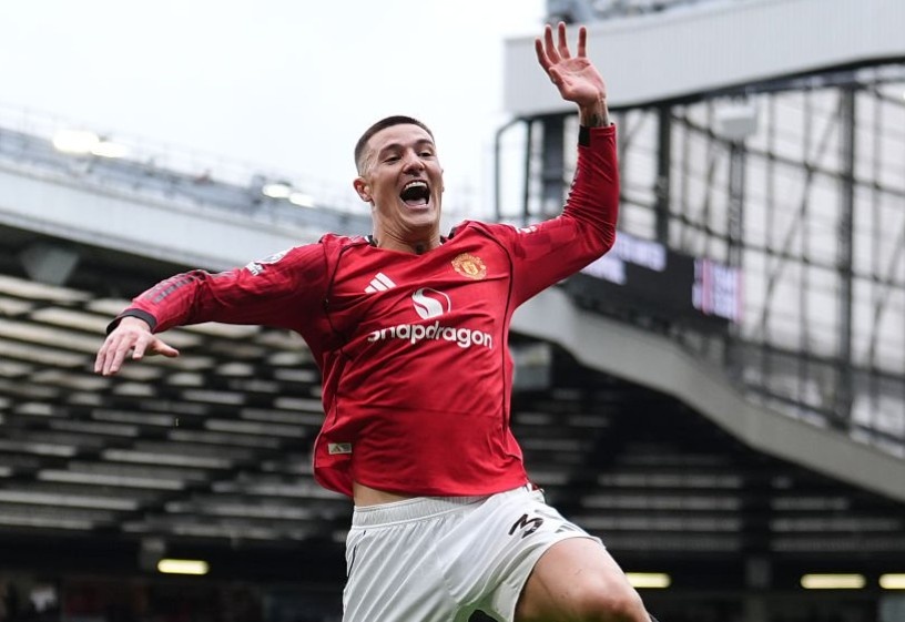 MU 2-0 Liverpool: Cunha, Sesko toa sang hinh anh