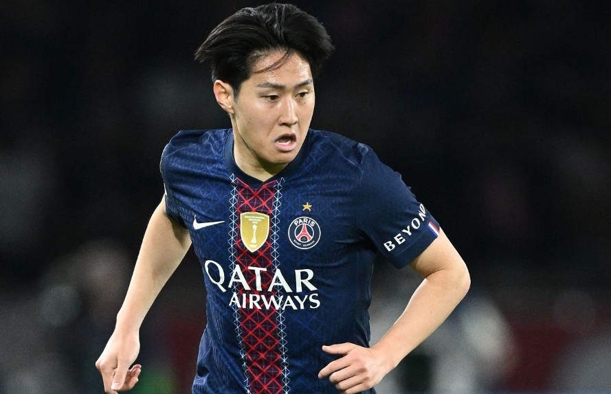 PSG dung Lee Kang-in de kich no 'sieu bom tan' hinh anh