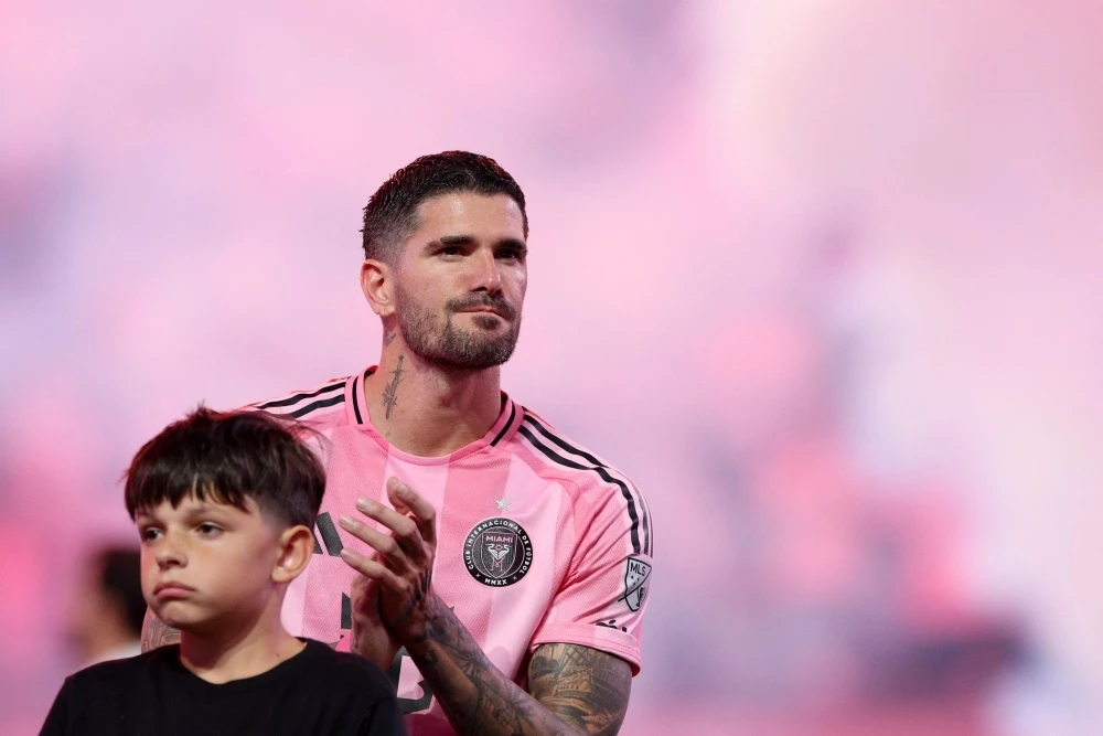 De Paul dinh on ao doi tu hinh anh