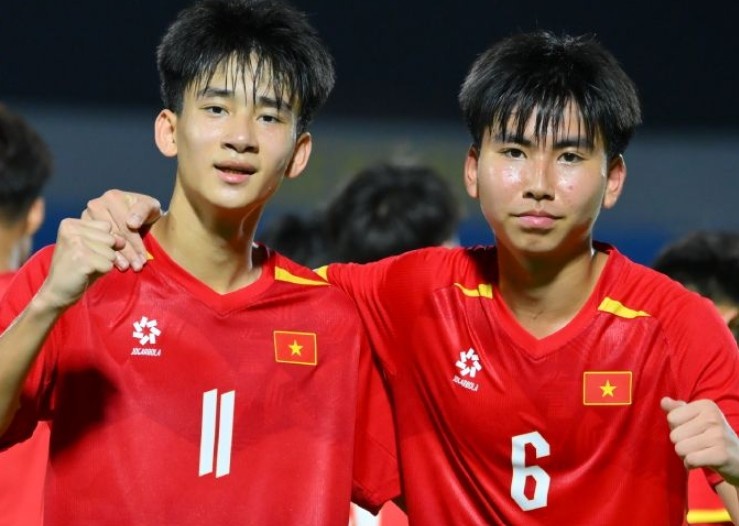 U17 Viet Nam lam nen lich su o giai Dong Nam A hinh anh