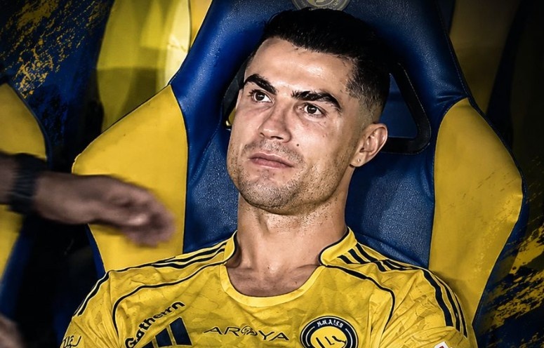 Phan ung cua Ronaldo khi dong doi sai lam o phut 90+8 hinh anh