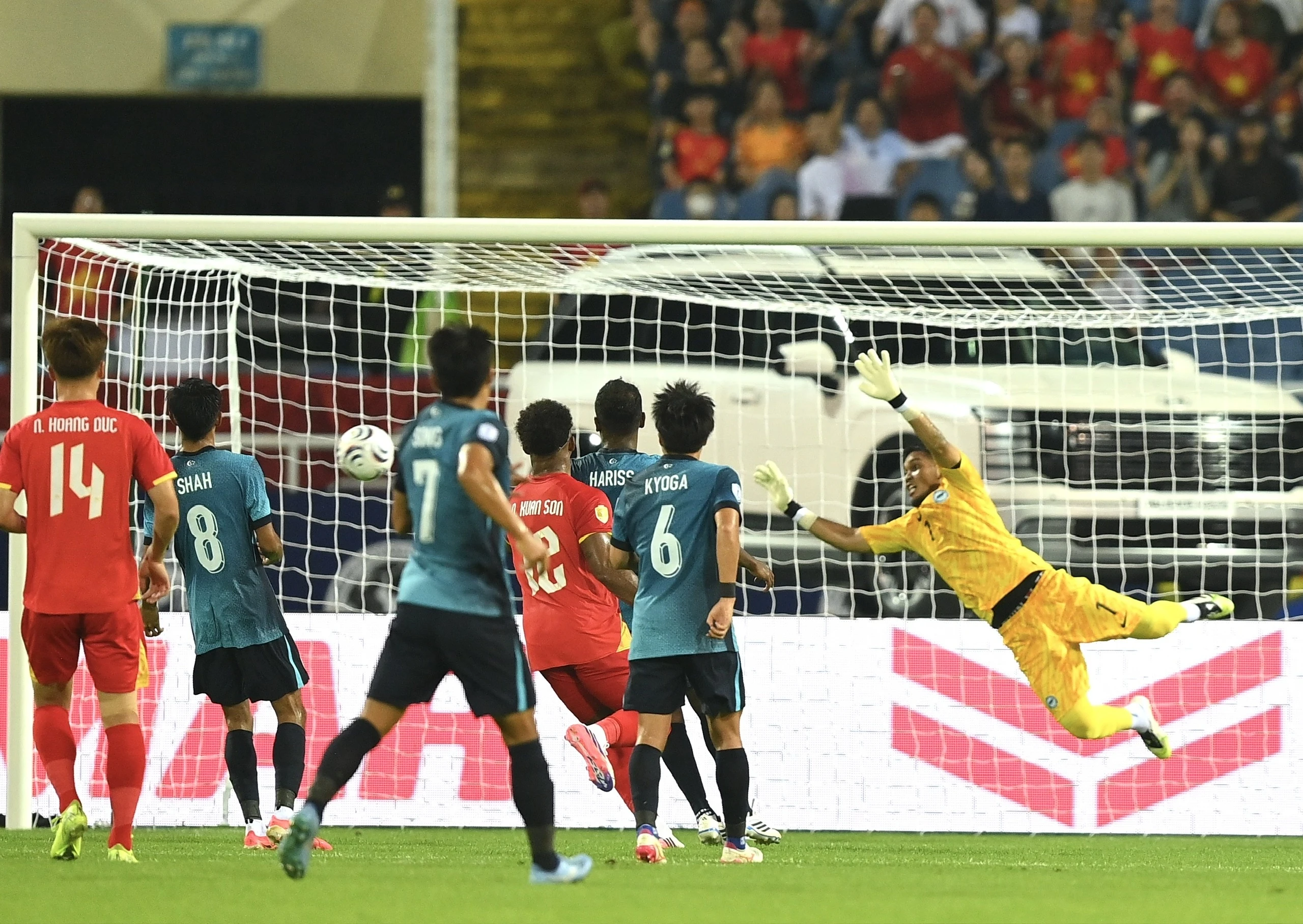 Việt Nam vs Singapore ảnh 2