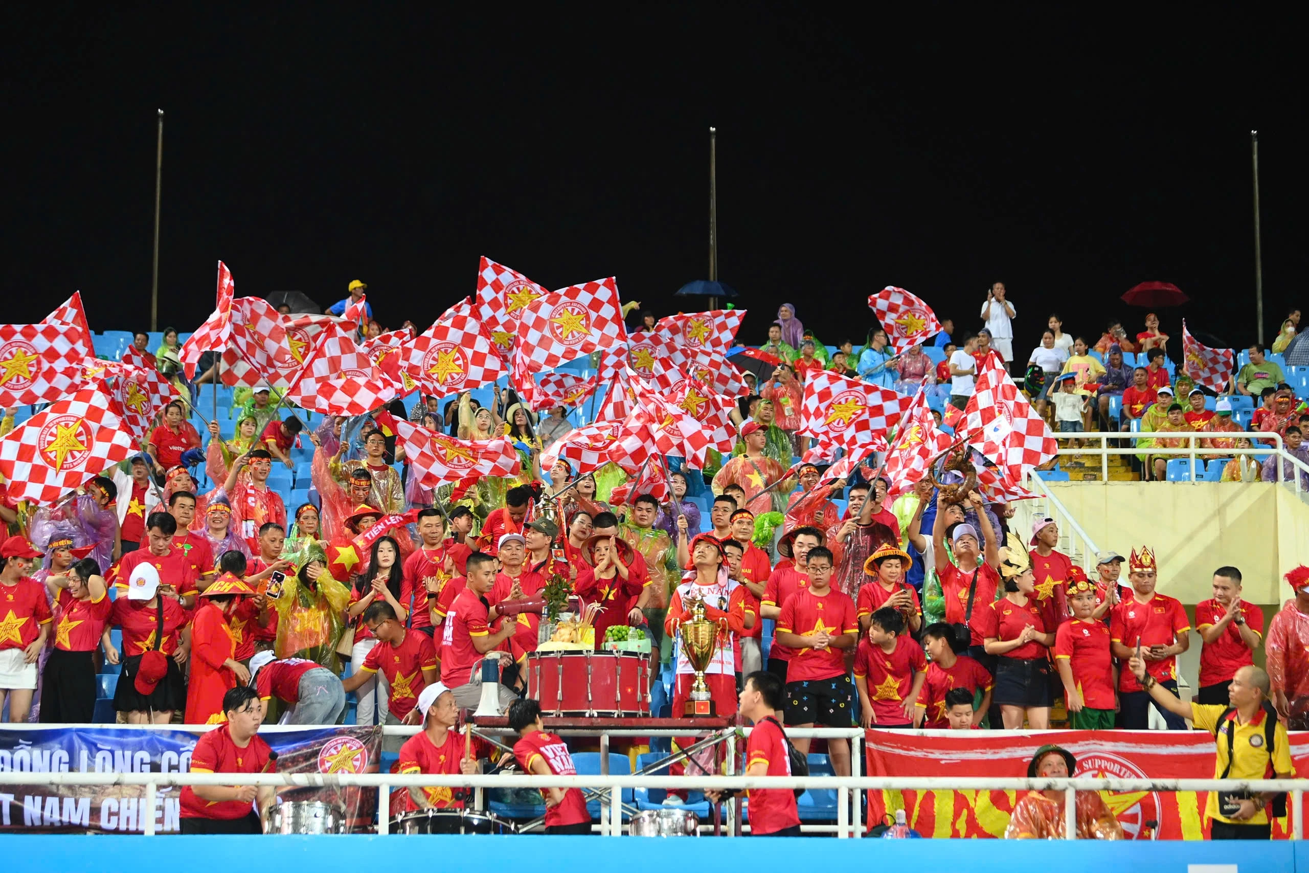 Việt Nam vs Singapore ảnh 10 Việt Nam vs Singapore ảnh 10