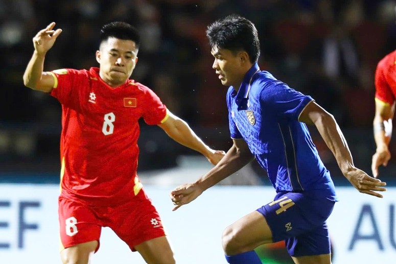 Thái Lan 0-0 Việt Nam: Bóng dội xà